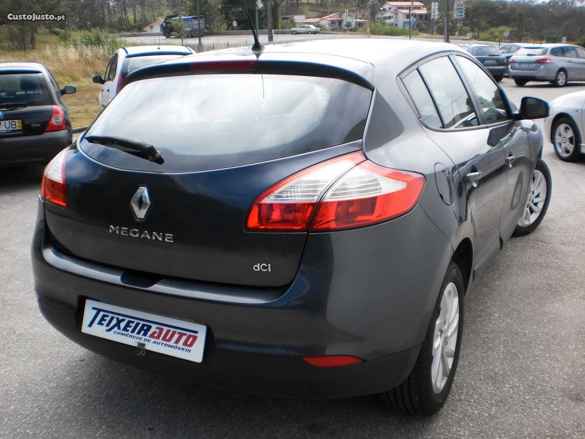 Renault Mégane 1.5 dci 110 cv — fotografia 5