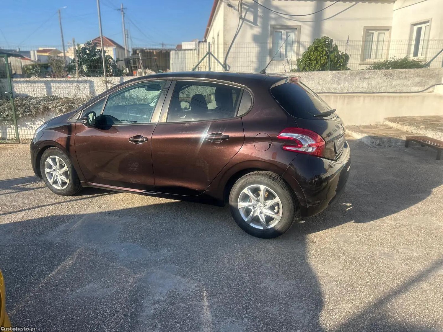 Peugeot 208 1.4 VTi Access - 12 — photo 3