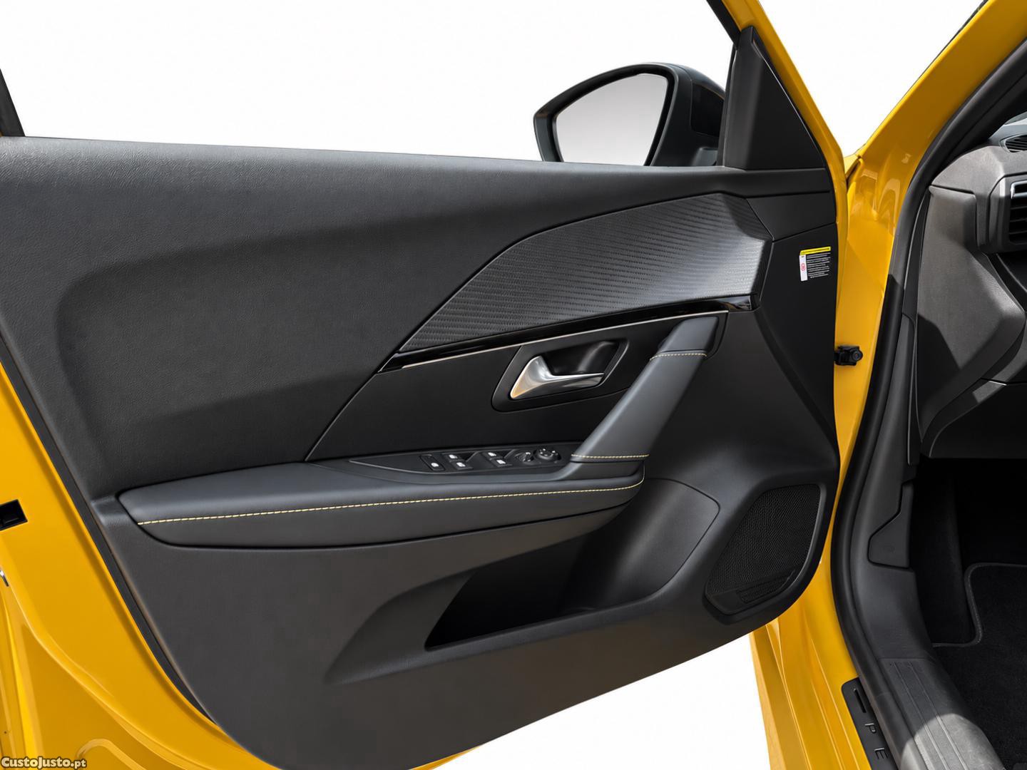 Peugeot e-208 GT 50Kwh (AUTO) — fotografia 3