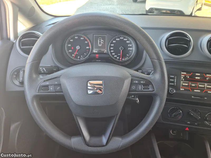 SEAT Ibiza 1.0 reference — fotografia 6