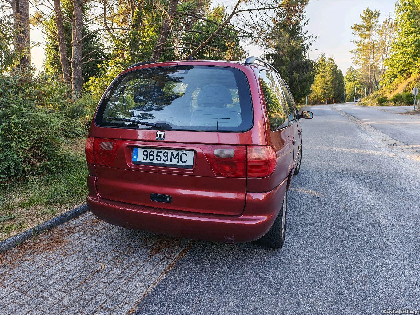 SEAT Alhambra 1.9 TDI — fotografia 9