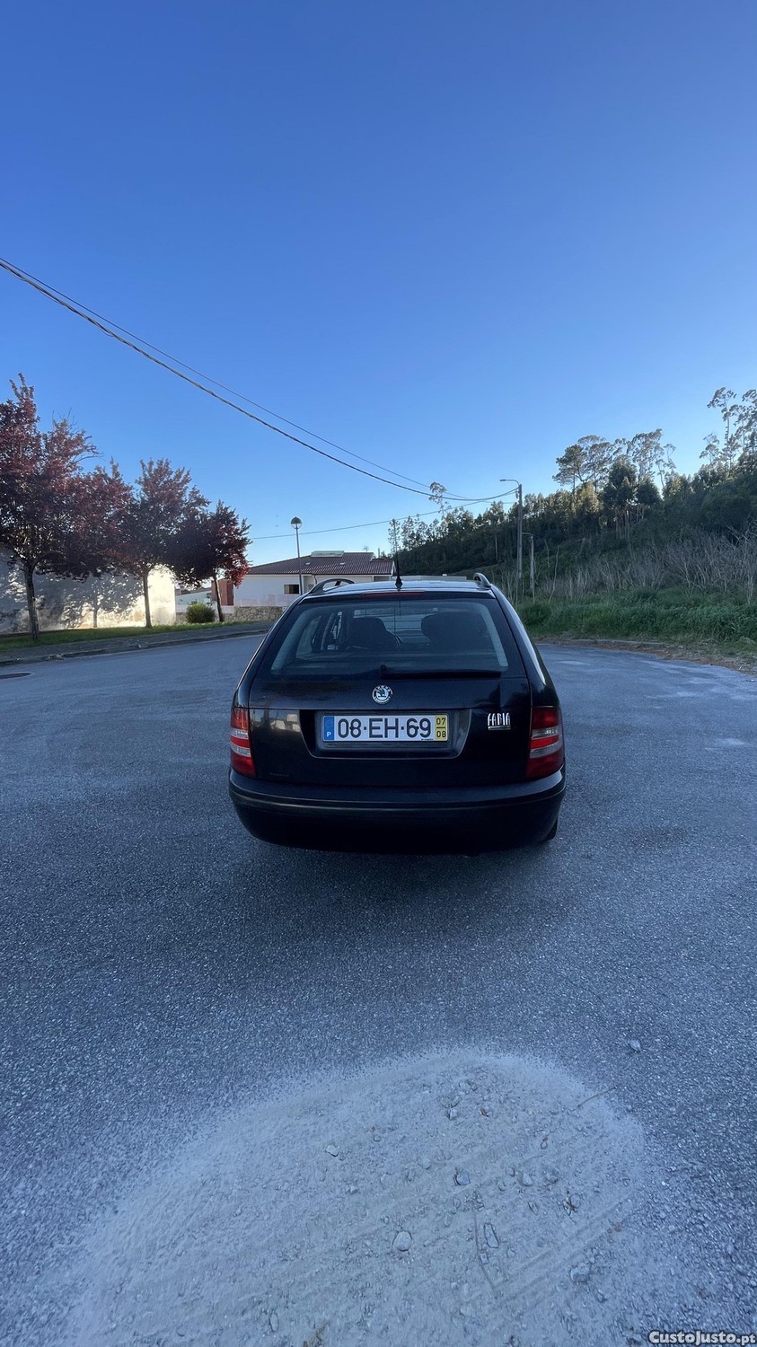 Skoda Fabia 1.4 tdi — fotografia 3