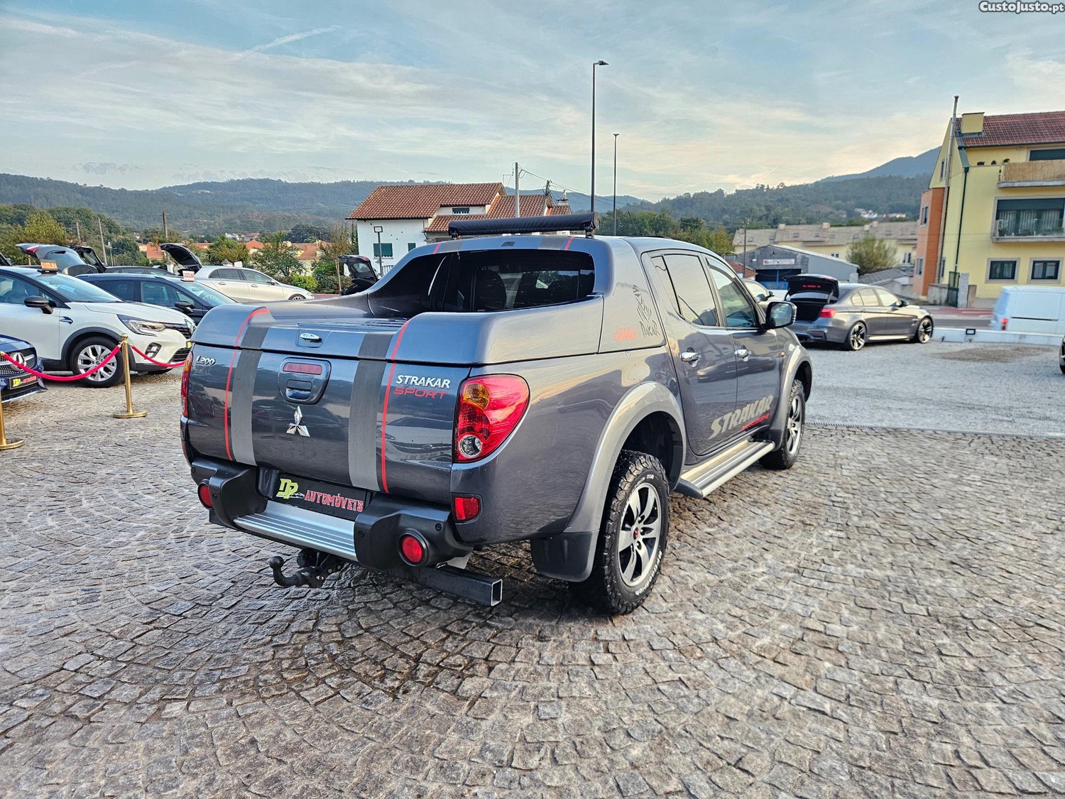 Mitsubishi L200 DI-D 2.5 Sport 4WD - 08 — photo 4