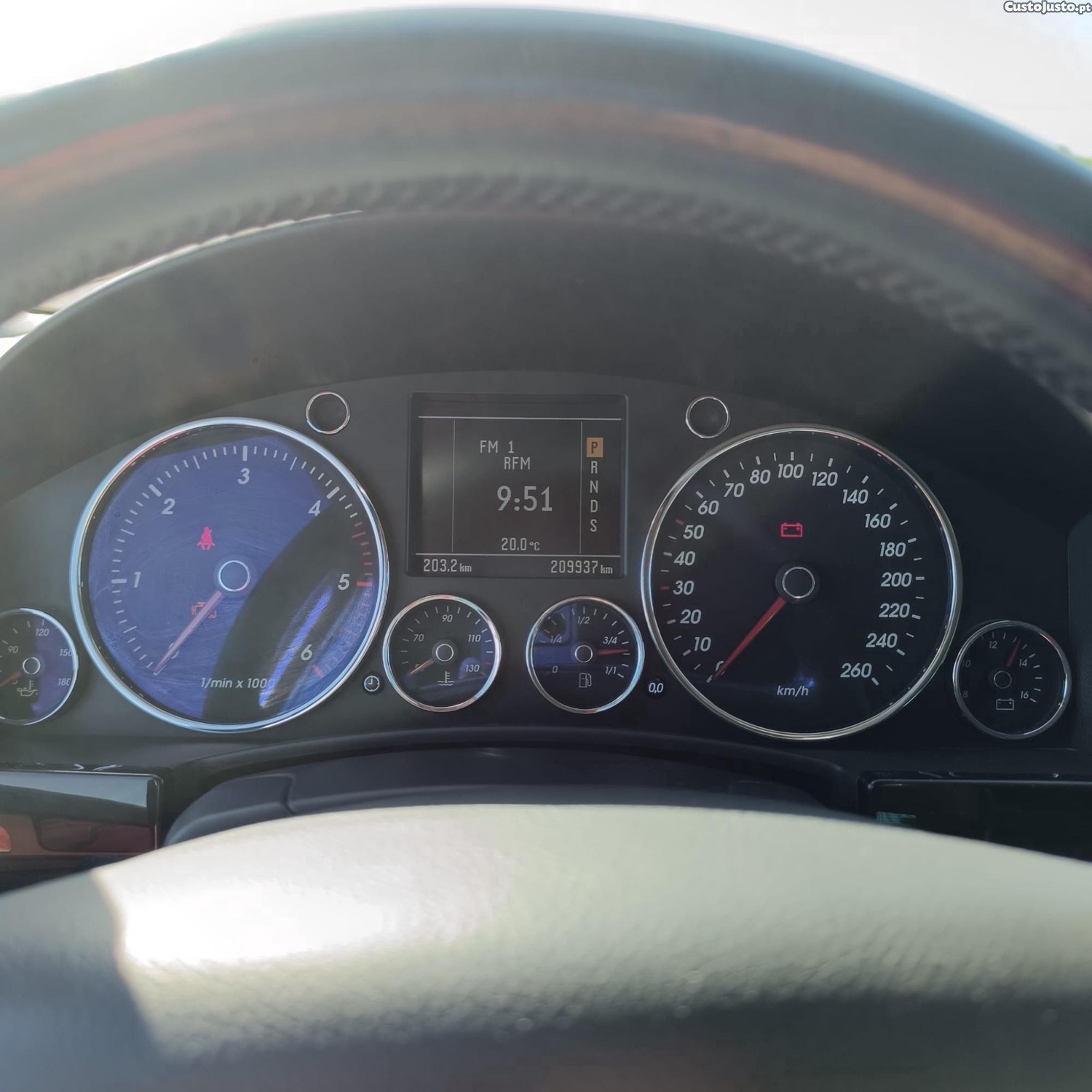 VW Touareg 3.0 TDI — photo 3
