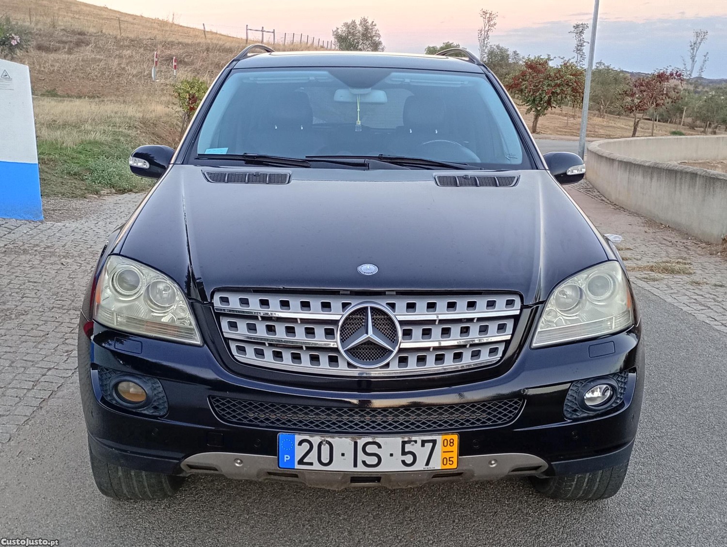 Mercedes-Benz ML 320 4Matic imaculado - 08 — photo 2