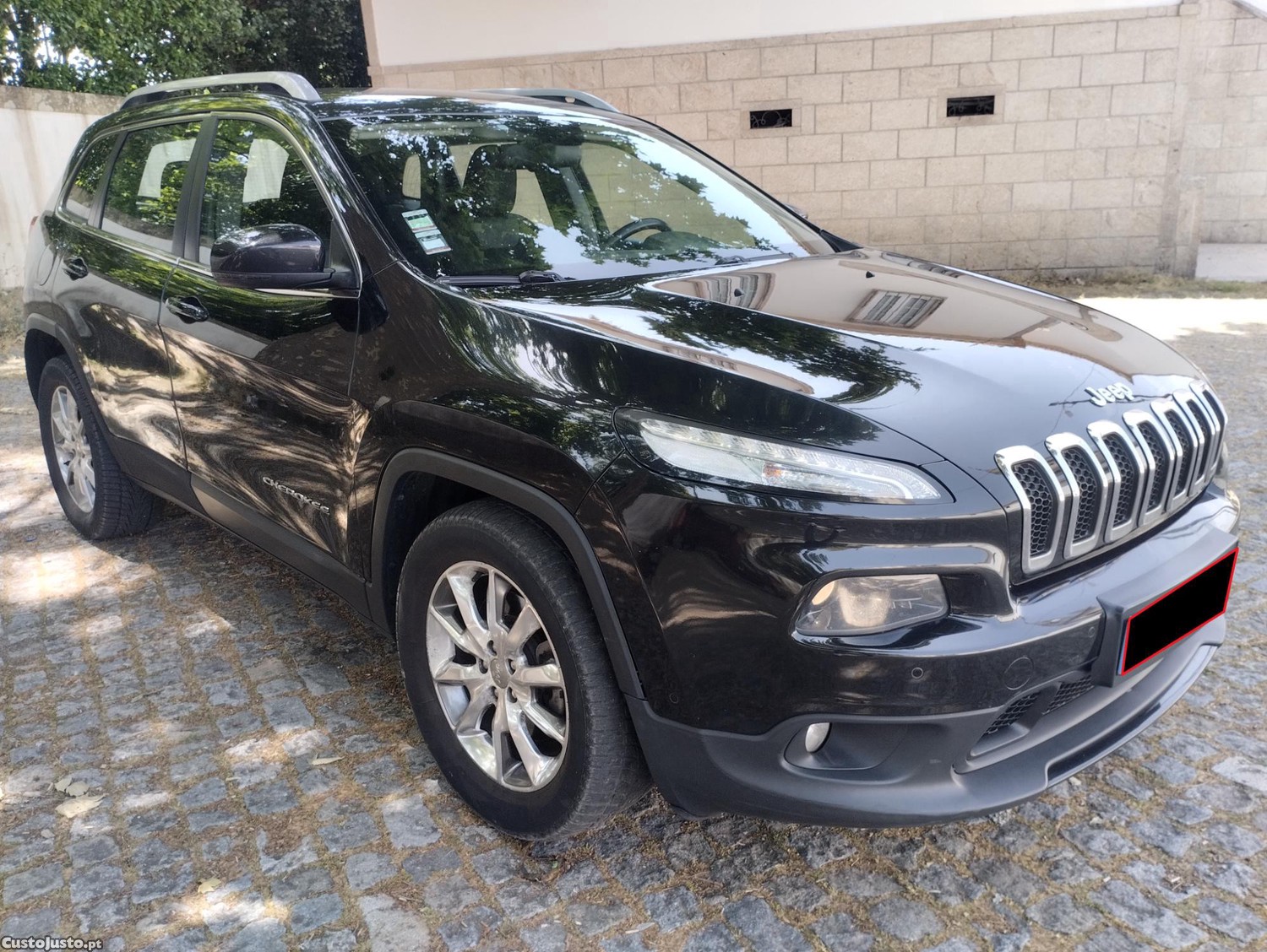 Jeep Cherokee 2.0 MJD LONGITUDE - NACIONAL - C/ GARANTIA - "C/ Gancho de Reboque" - 14 — photo 2