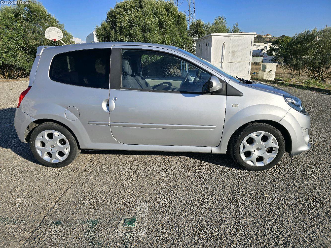 Renault Twingo 1.2 GT 100cv - 09 — photo 5
