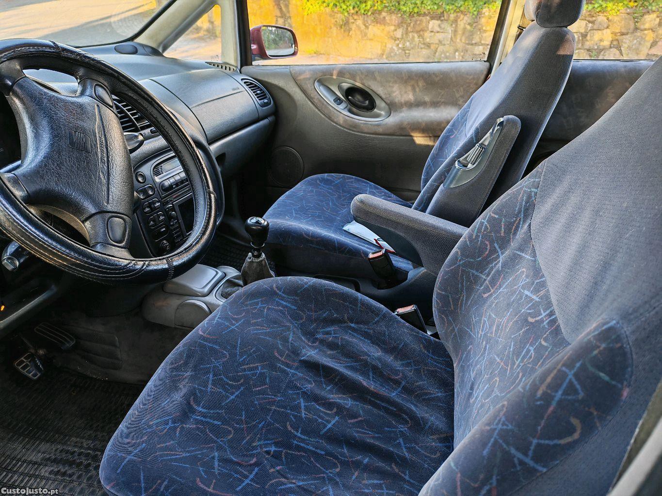 SEAT Alhambra 1.9 TDI — fotografia 3