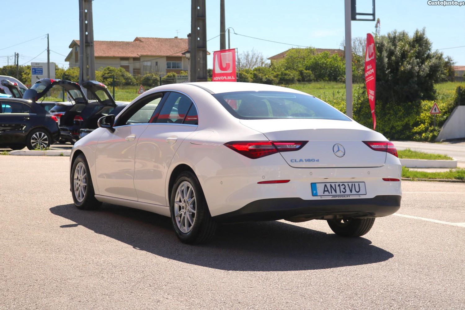 Mercedes-Benz CLA 180 d Coupe Style Auto — fotografia 55