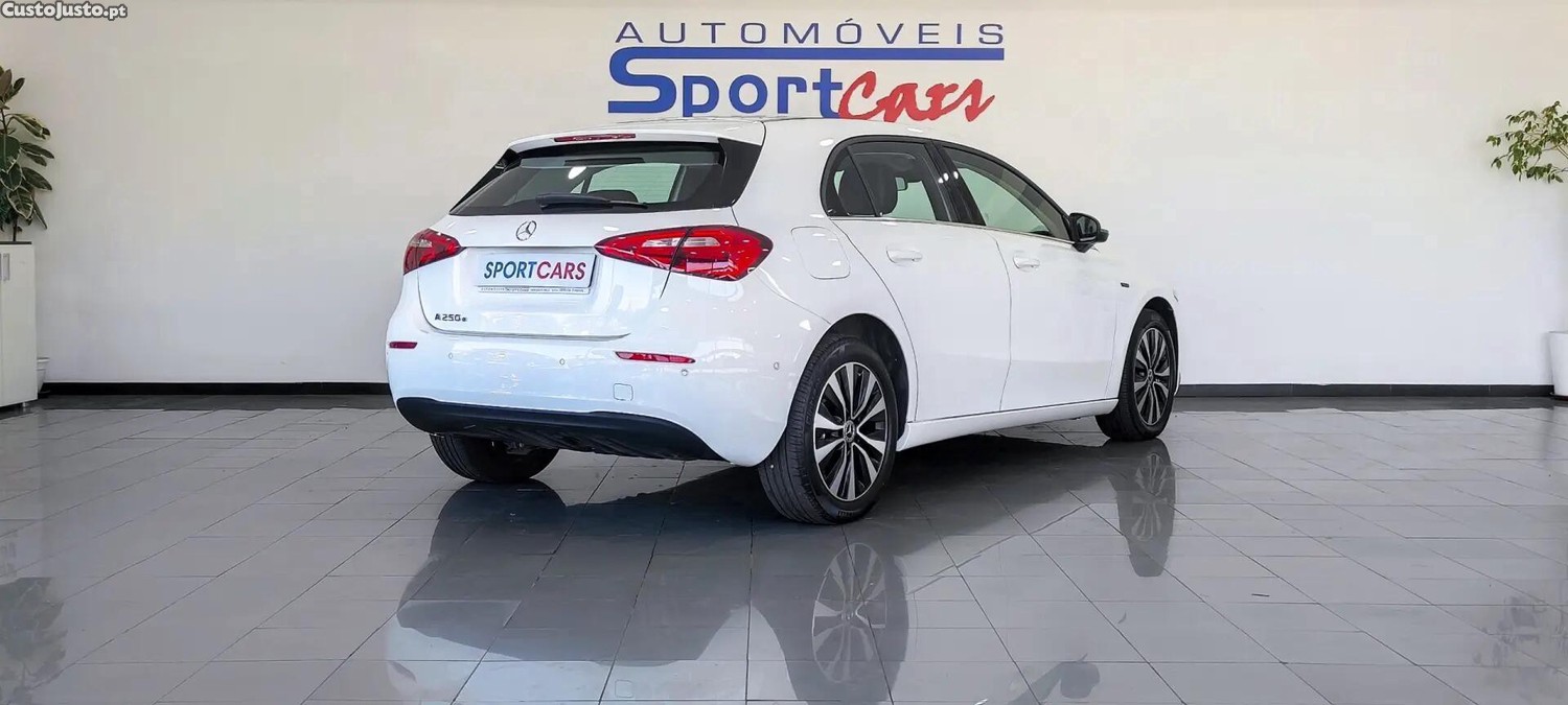 Mercedes-Benz A 250 A 250e - 21 — photo 2