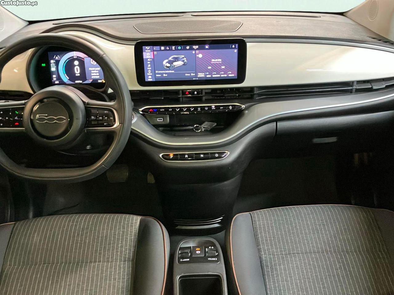 Fiat 500 e Icon Plus 42 KWh — fotografia 9