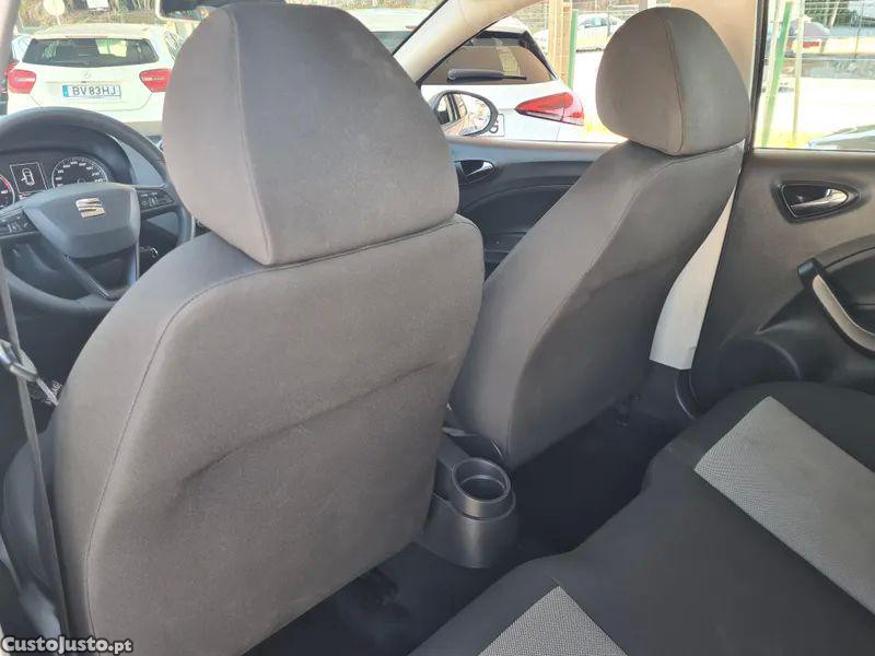 SEAT Ibiza 1.0 reference — fotografia 3