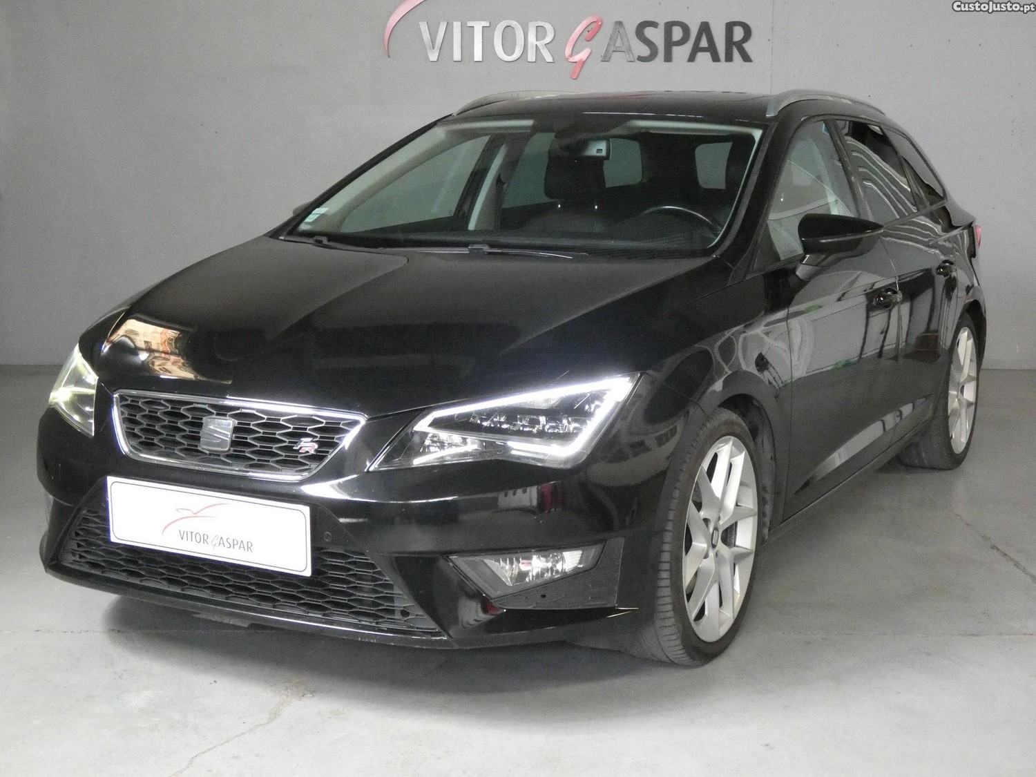 SEAT Leon 2.0 TDI FR DSG — fotografia 11
