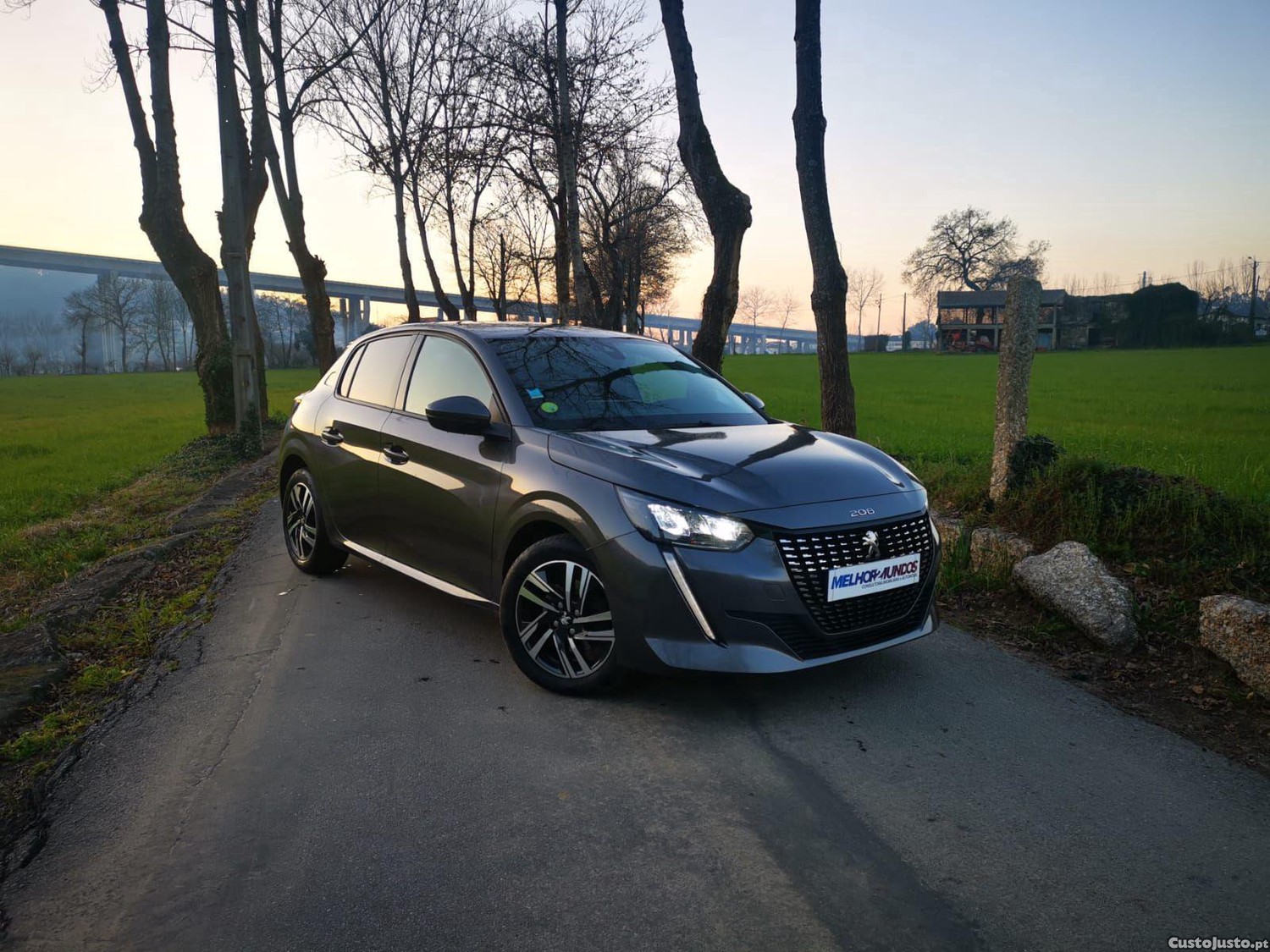Peugeot 208 1.5 BlueHDi Allure — fotografia 6