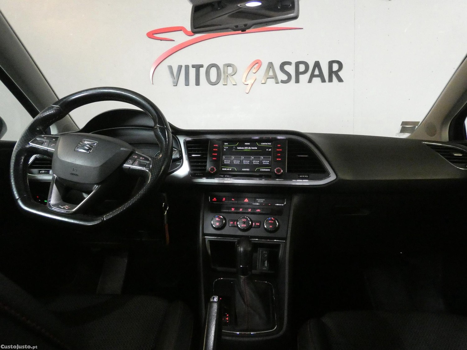 SEAT Leon 2.0 TDI FR DSG — fotografia 4