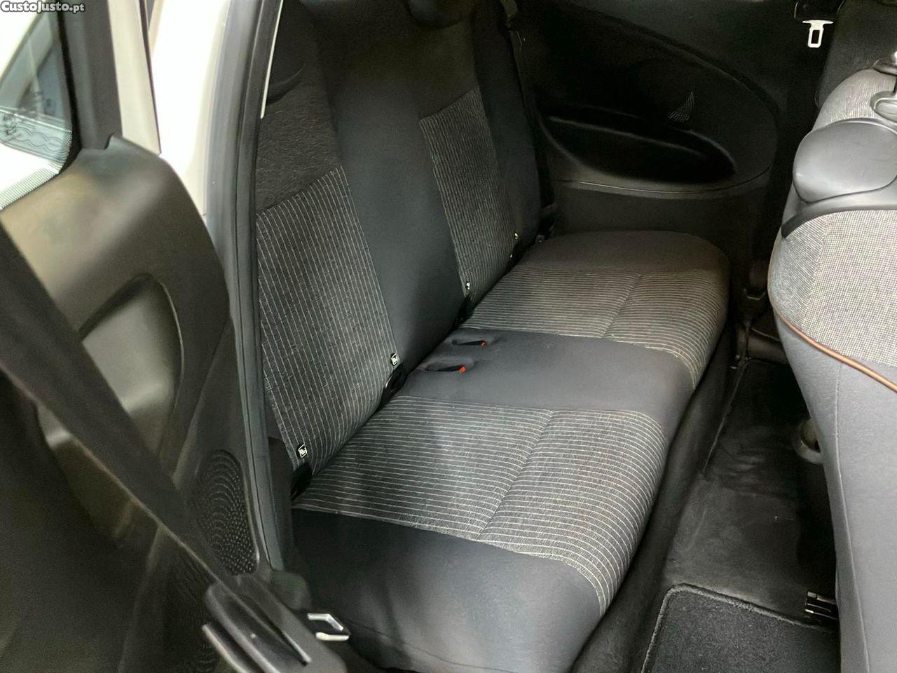 Fiat 500 e Icon Plus 42 KWh — fotografia 6