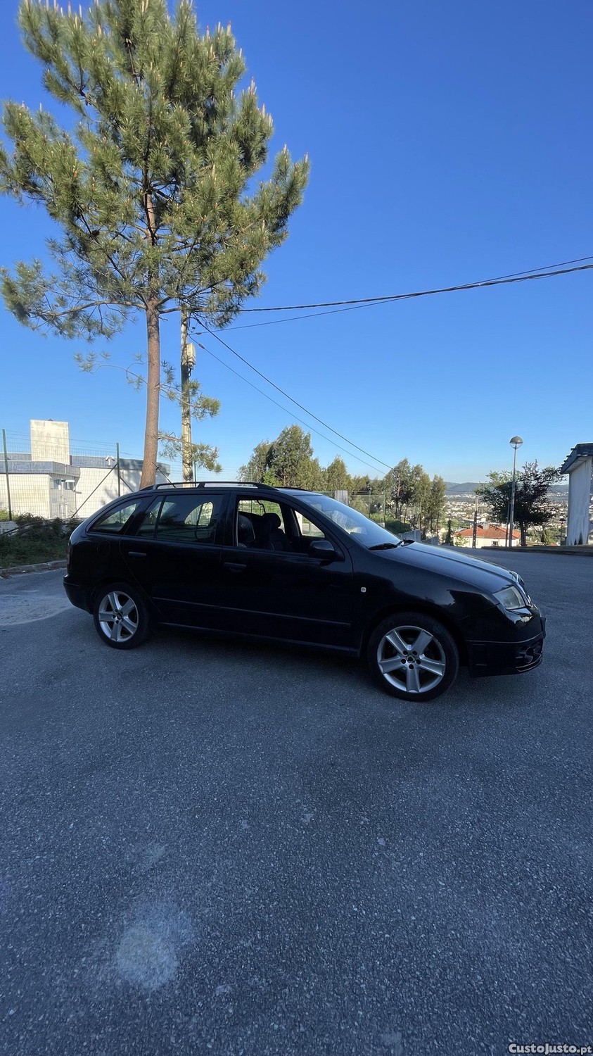 Skoda Fabia 1.4 tdi — fotografia 8