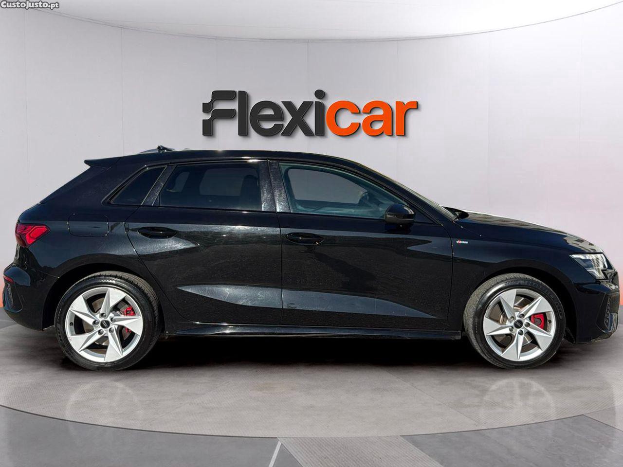 Audi A3 Sportback 45 TFSIe S line - 24 — photo 4