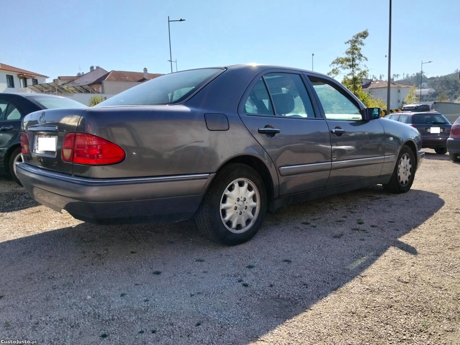 Mercedes-Benz E 220 2.2 Automático - 95 — photo 4