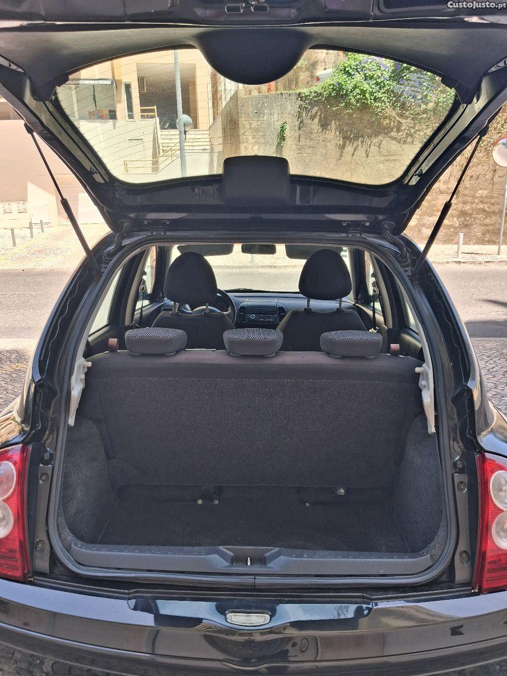 Nissan Micra 1.2i-16v 5p+AC 2010 — fotografia 4