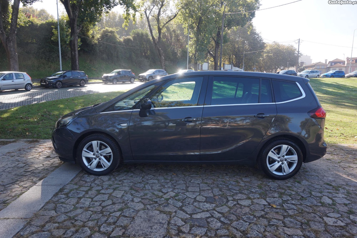 Opel Zafira Tourer Cosmo 1.6 CDTI - 15 — photo 4