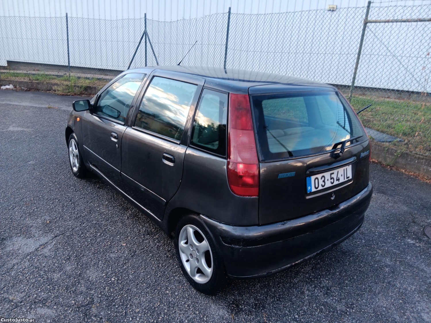 Fiat Punto Apenas 157 mil kms Económico — fotografia 10