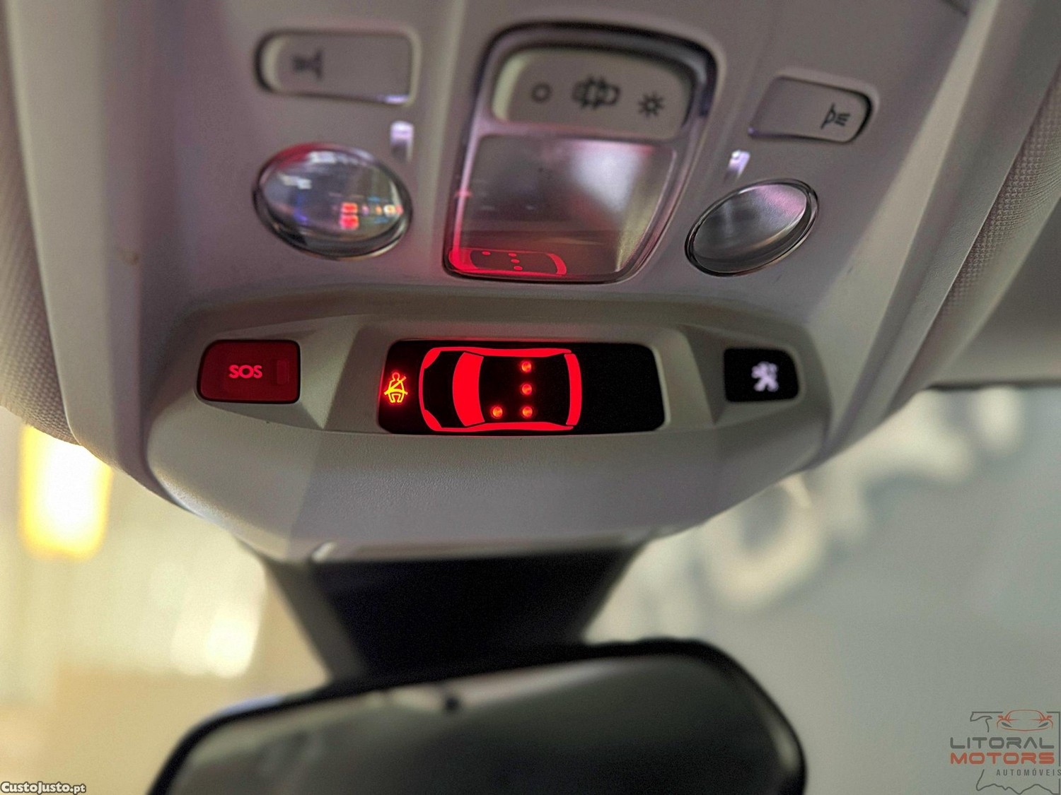 Peugeot 3008 1.2 PureTech Allure Pack EAT8 — fotografia 4