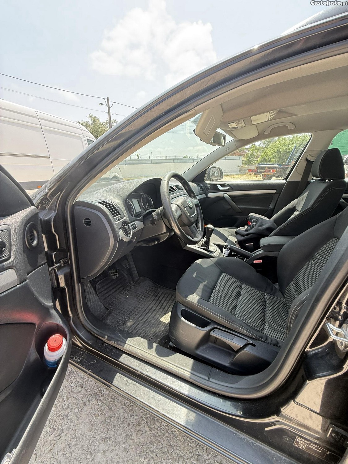 Skoda Octavia 2.0 TDI — fotografia 10