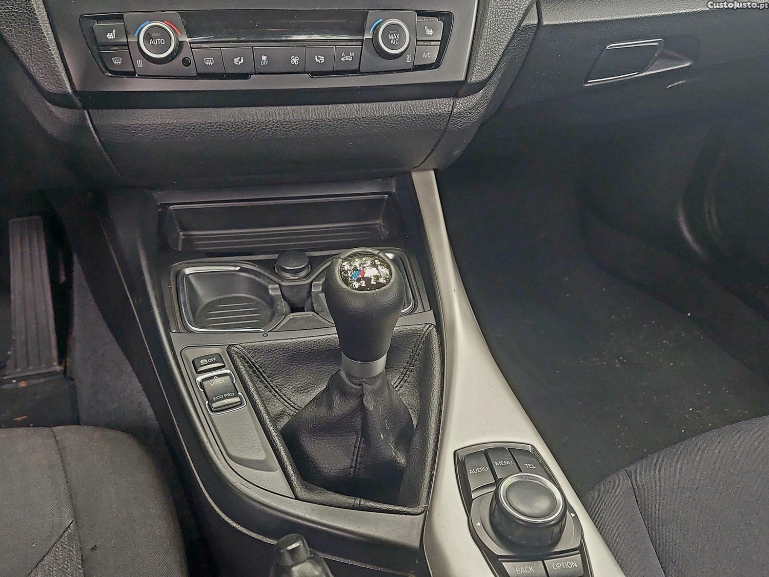 BMW 116 2.0 Look M Performance — fotografia 5