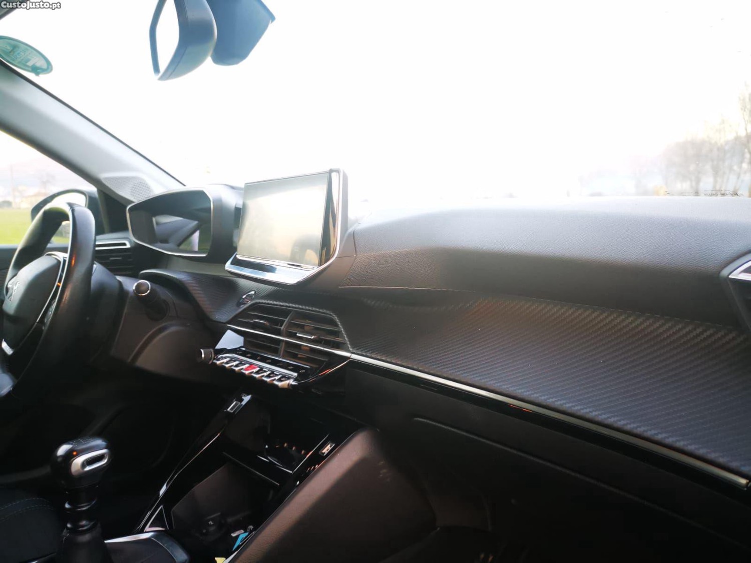 Peugeot 208 1.5 BlueHDi Allure — fotografia 3
