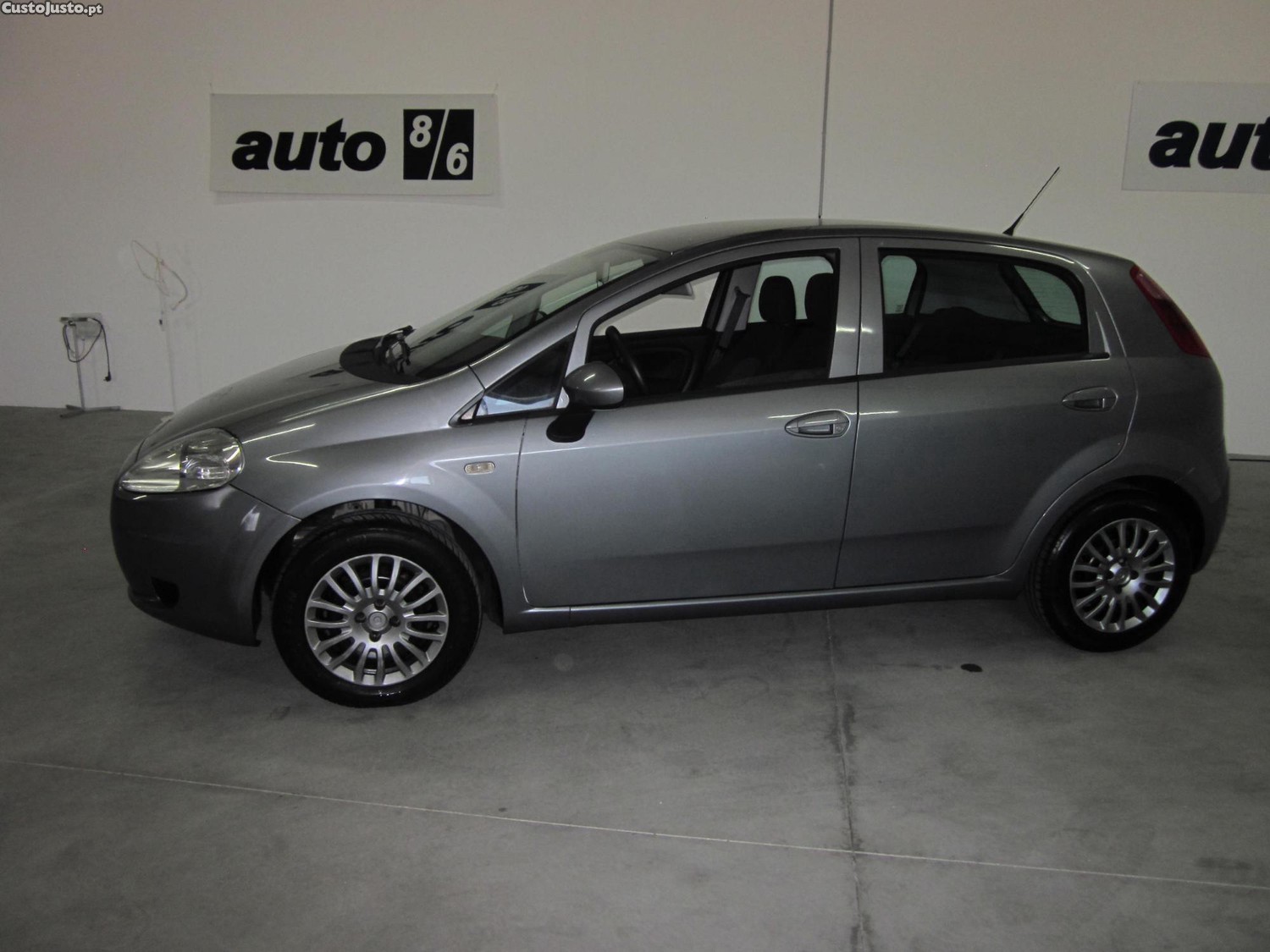 Fiat Punto 1.3 Mtj — fotografia 10