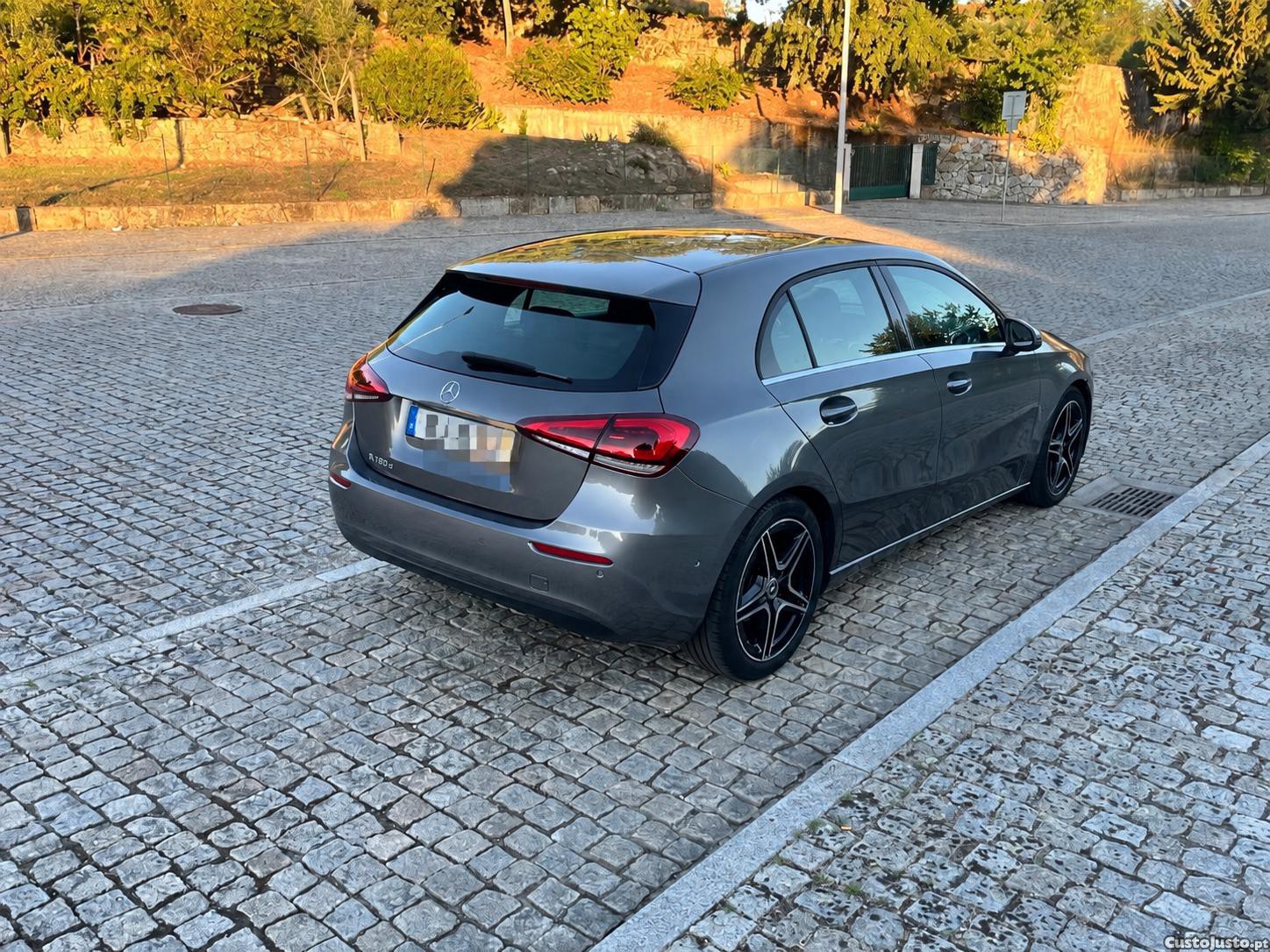 Mercedes-Benz A 180 . - 22 — photo 3