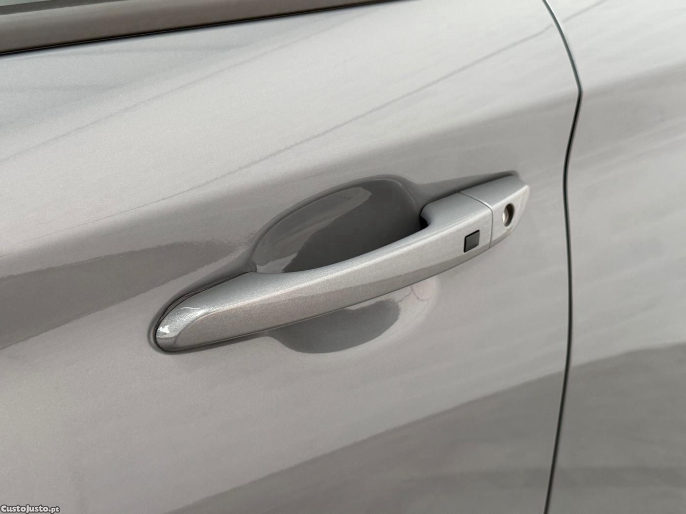Hyundai Kauai 1.0 T-GDi N-Line Nav — fotografia 10