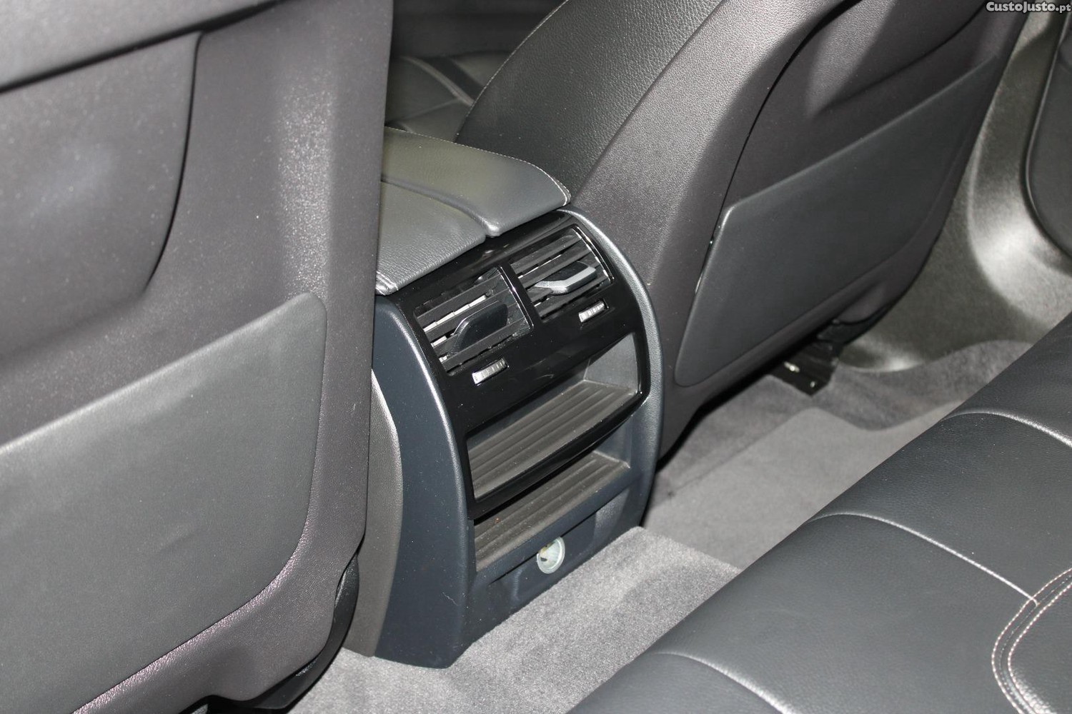 BMW 518 D (AUTO) — fotografia 7