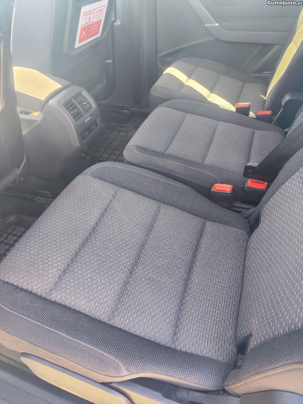 VW Touran 7 lugares — photo 5