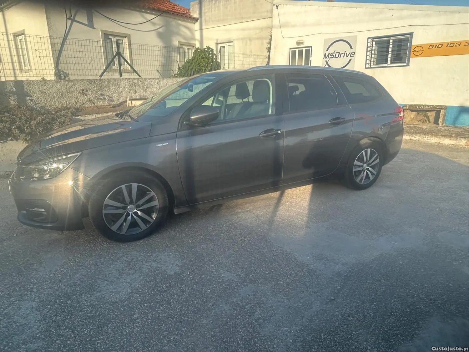 Peugeot 308 1.5 BlueHDi Active - 21 — photo 2
