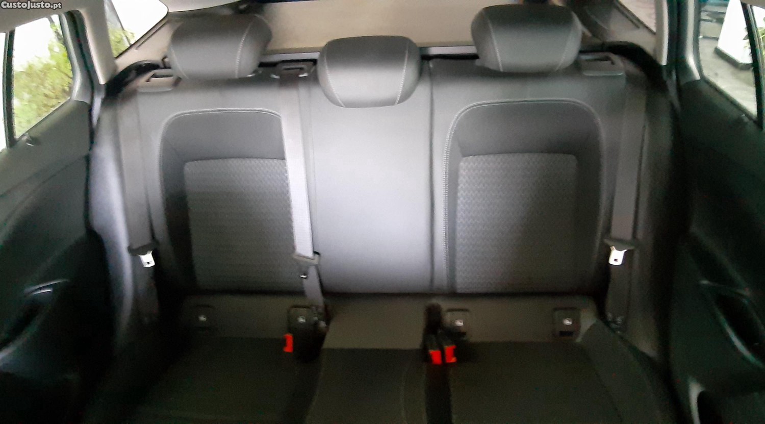 Opel Astra K SportsTourer+ Innovation S/S 1.6 CDTI 110 CV — fotografia 8
