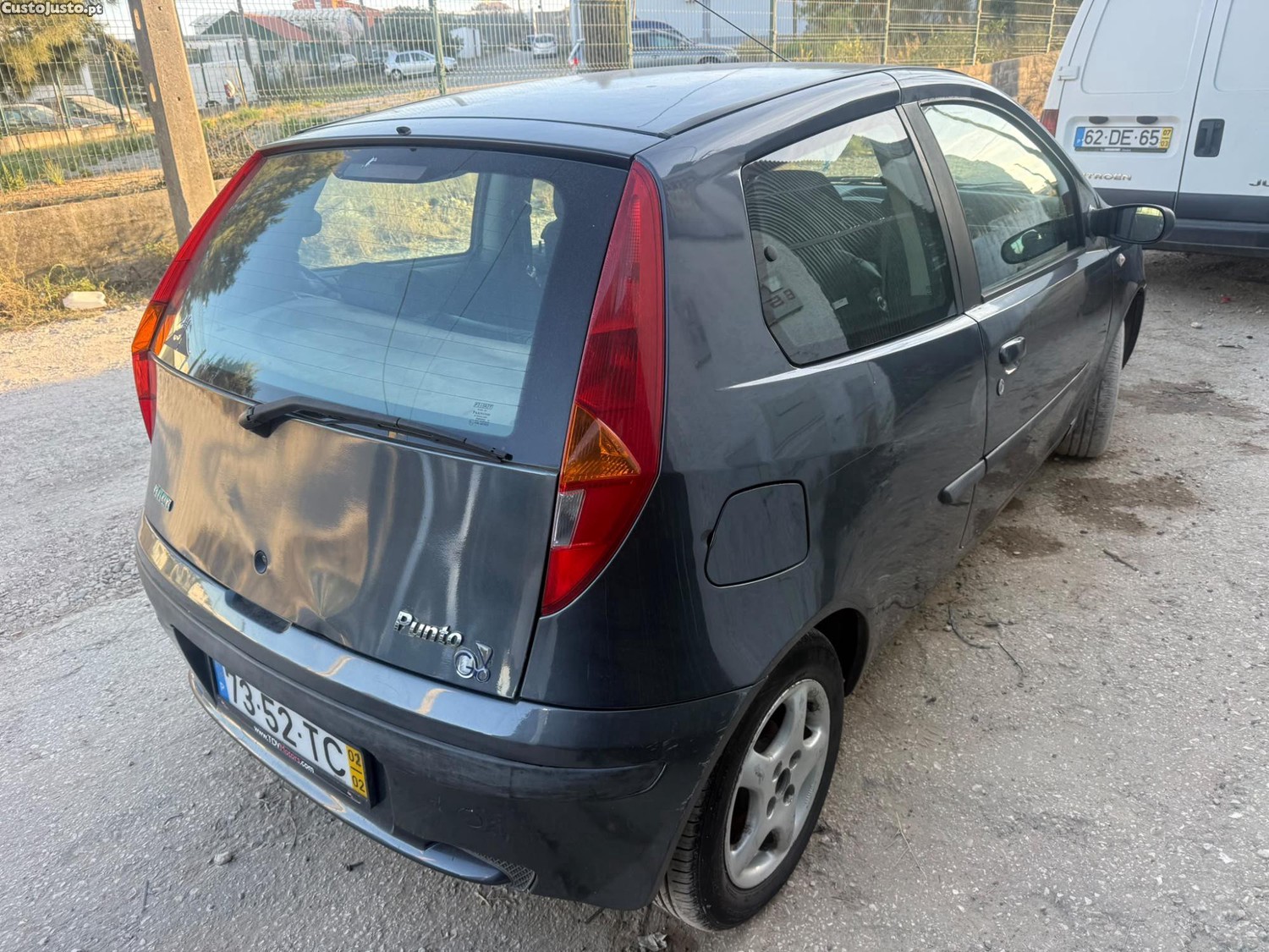 Fiat Punto 1.2 8 V - 02 — photo 3
