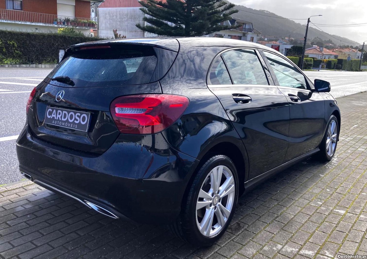 Mercedes-Benz A 180 d URBAN 7G-DCT — fotografia 5