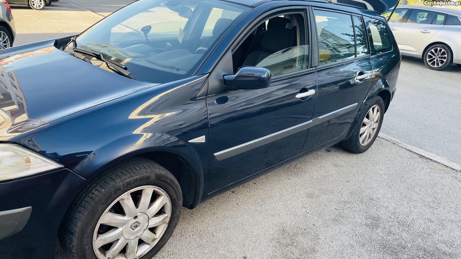 Renault Mégane Megane break ano 2007 dci gasoleo - 07 — photo 3