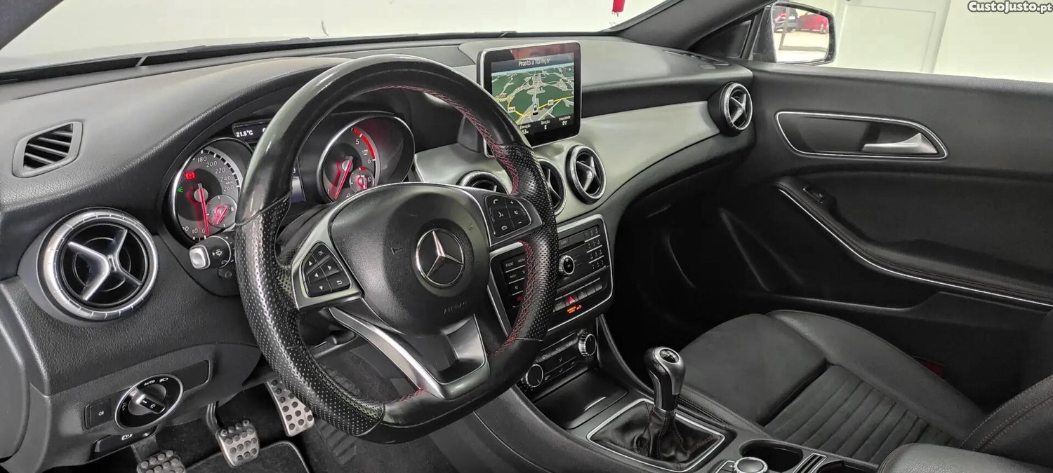 Mercedes-Benz CLA 200 d Shooting Brake AMG Line - 16 — photo 5