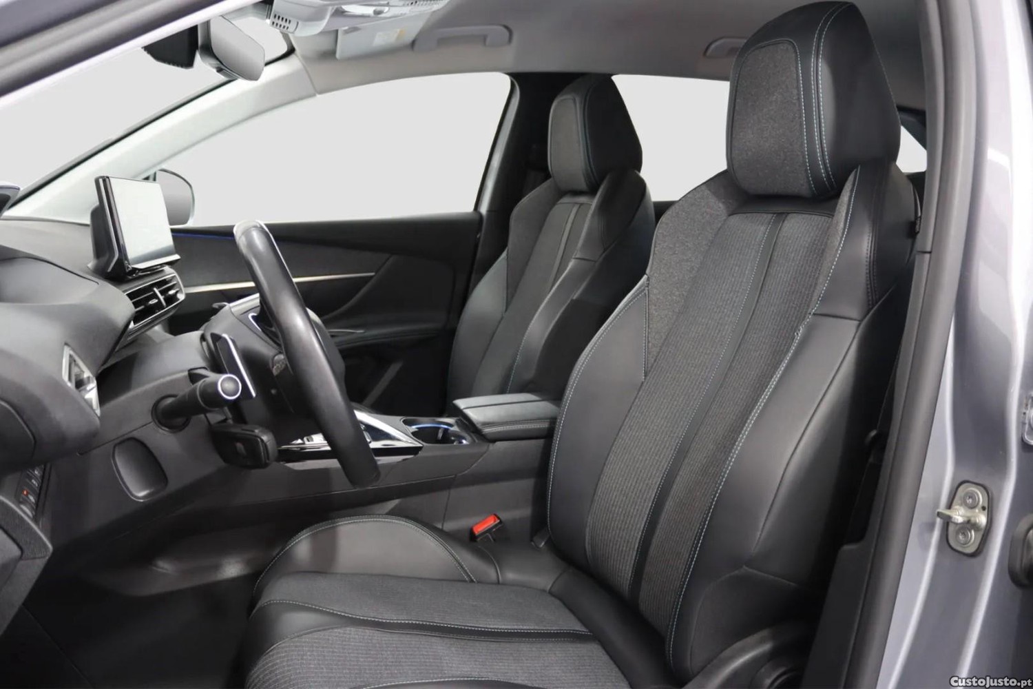 Peugeot 3008 1.6 Hybrid Allure Pack e-EAT8 — fotografia 3