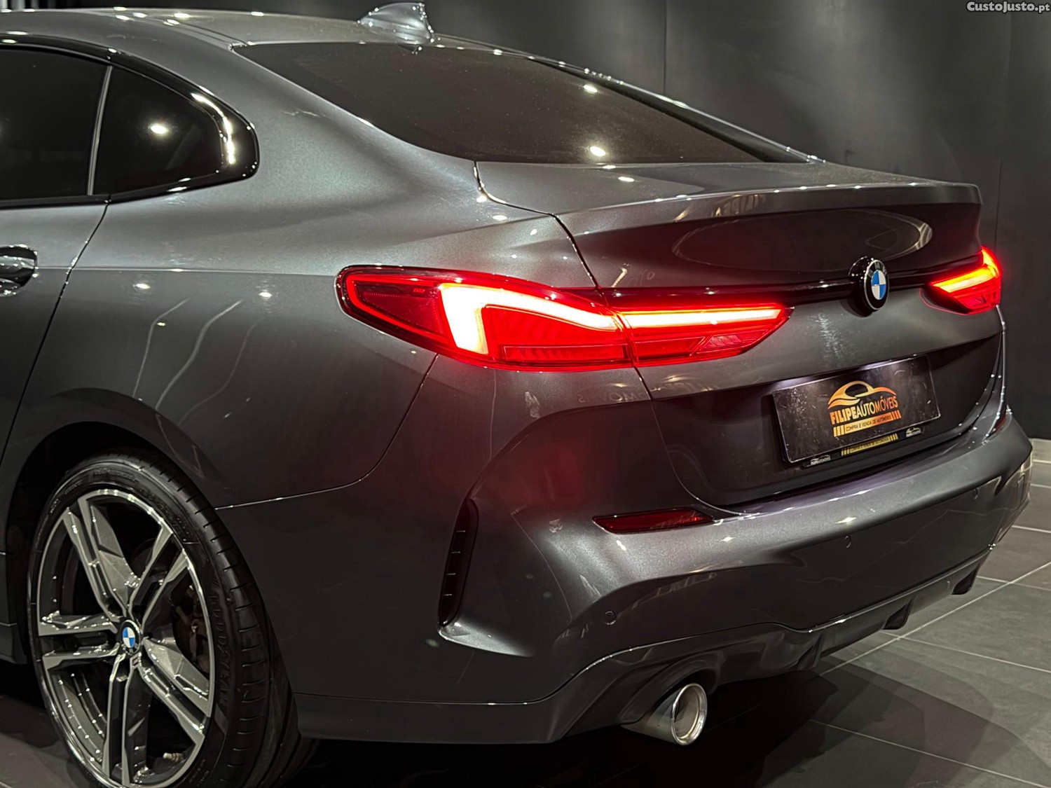 BMW 216 d Pack Desportivo M — fotografia 14