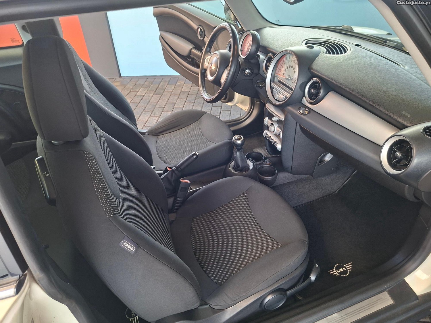 MINI Cooper D - 09 — photo 5