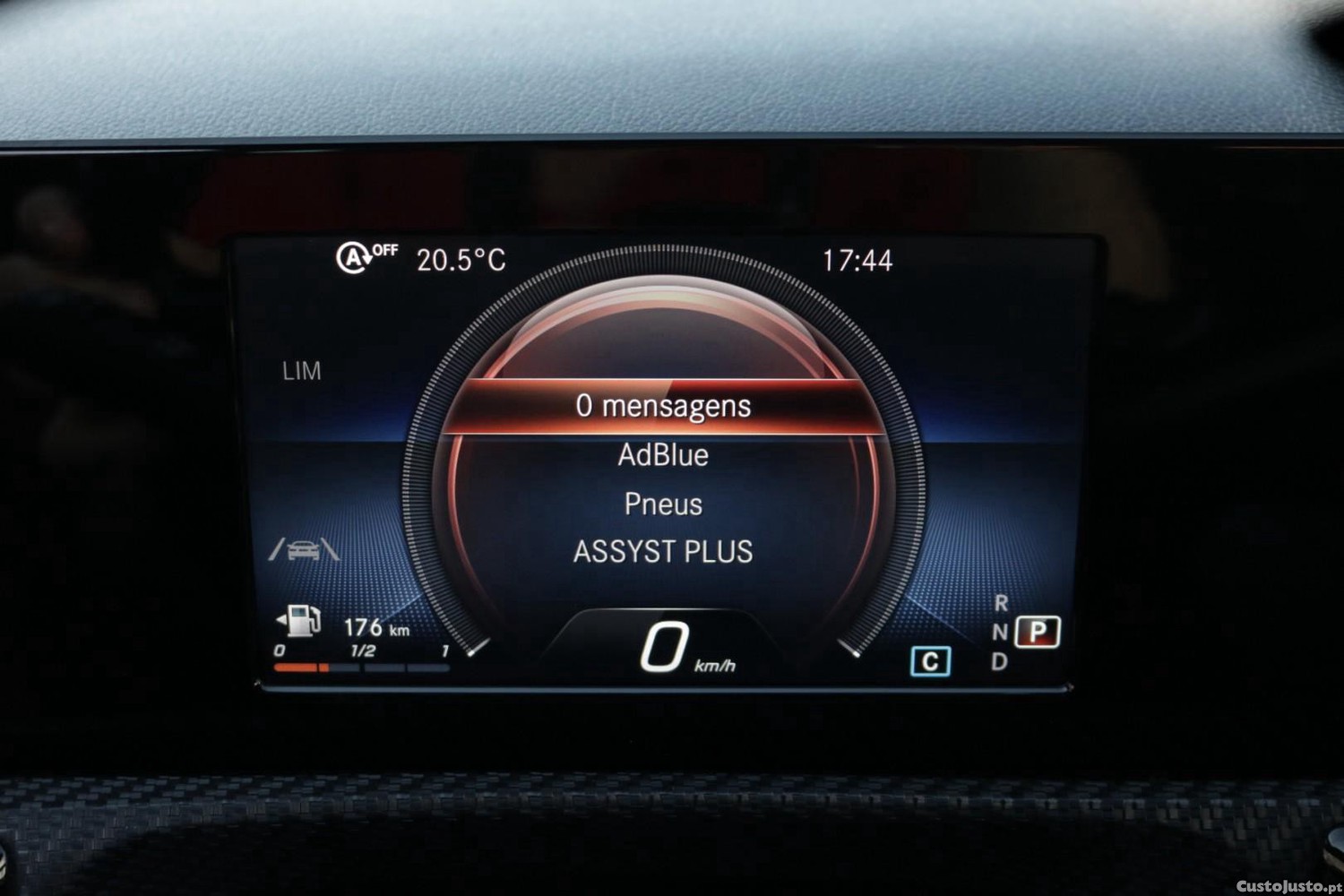 Mercedes-Benz CLA 180 d Coupe Style Auto — fotografia 12