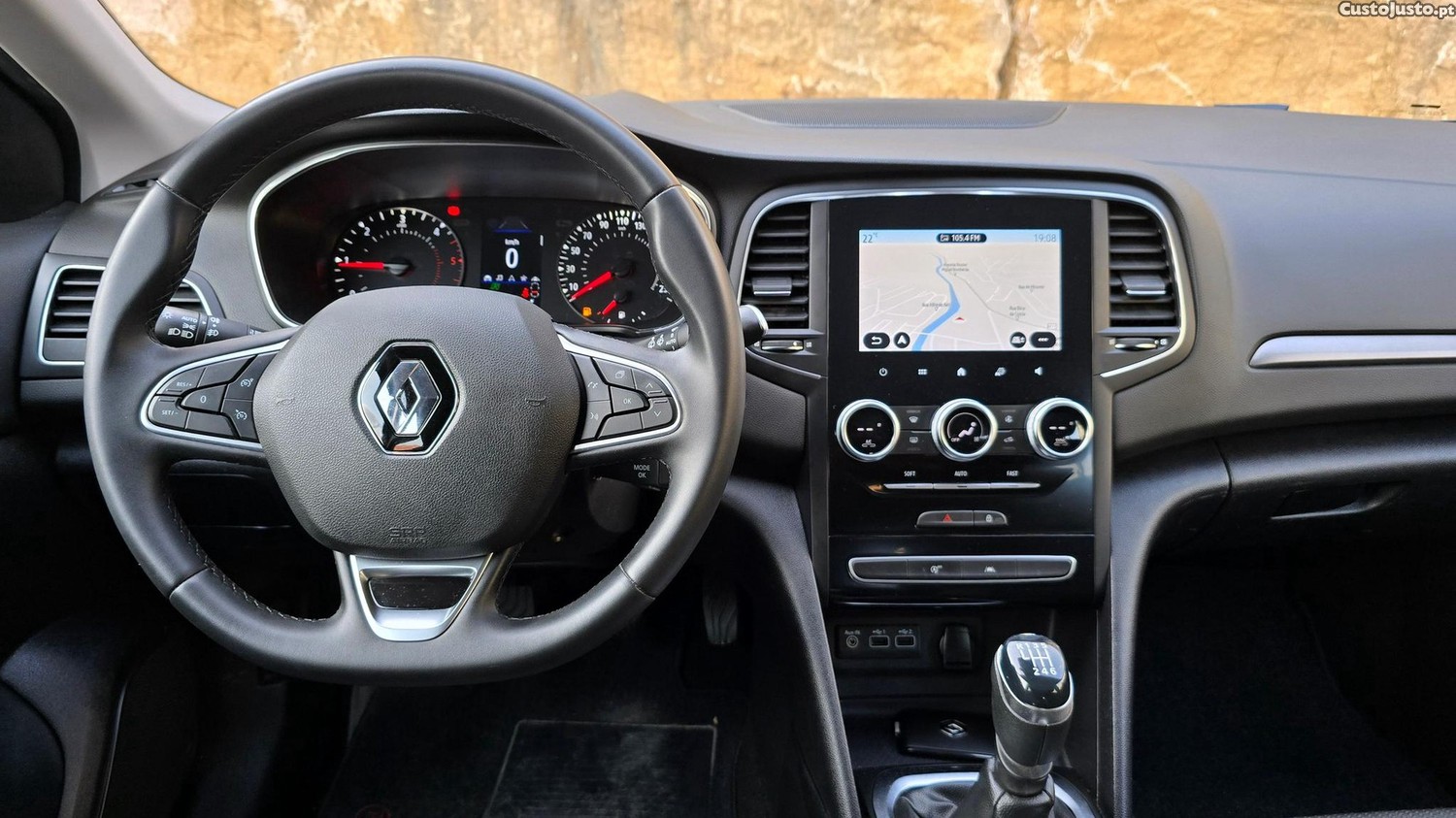 Renault Mégane 1.5 Blue dCi Intens — fotografia 19