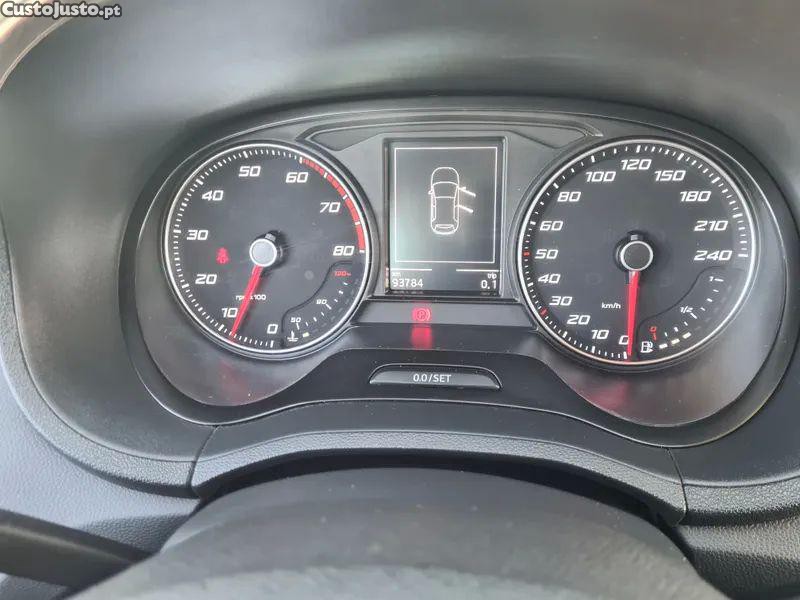 SEAT Ibiza 1.0 reference — fotografia 5