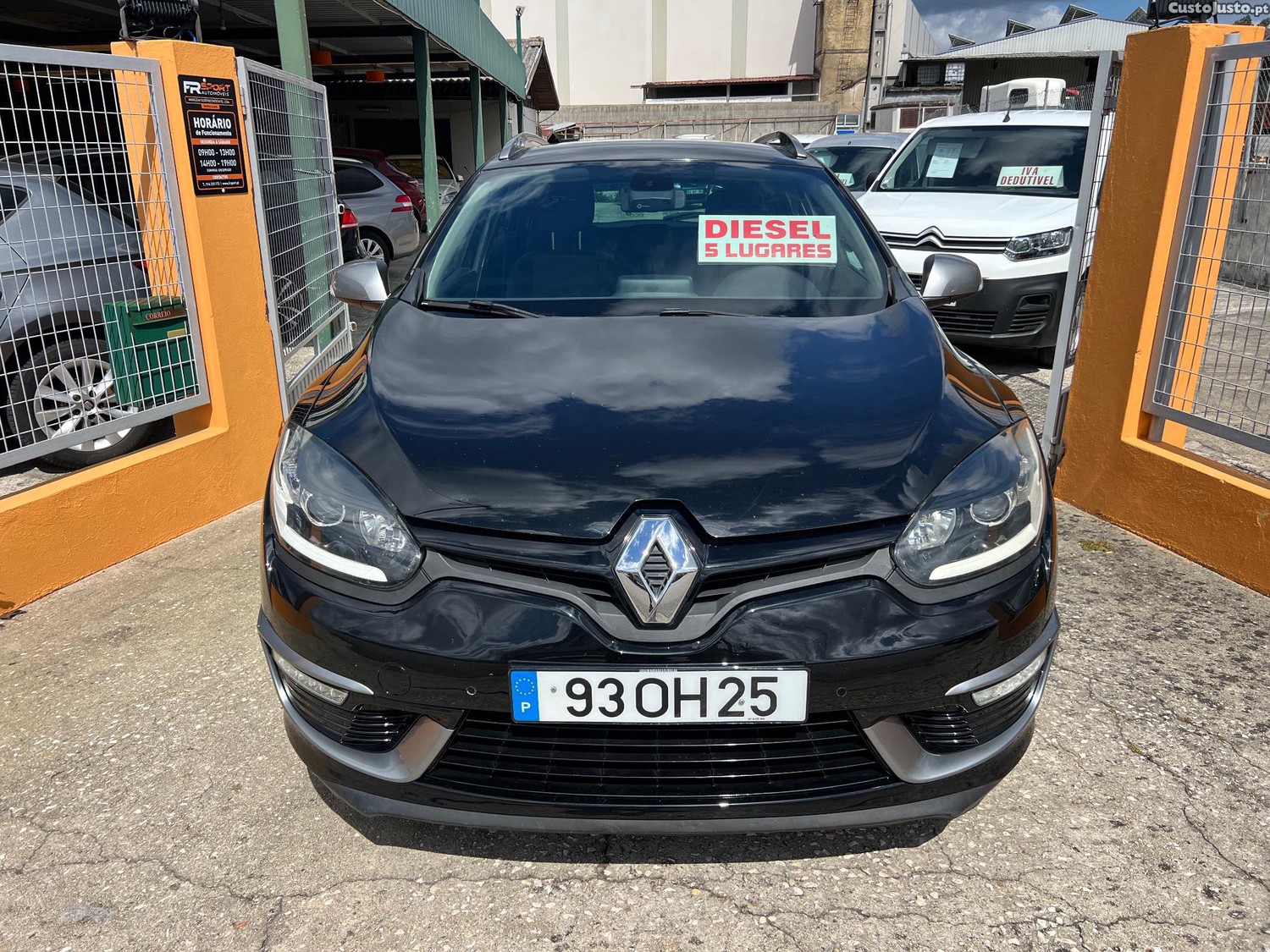 Renault Mégane Sport Tourer 1.5 dCi GT Line - 14 — photo 3