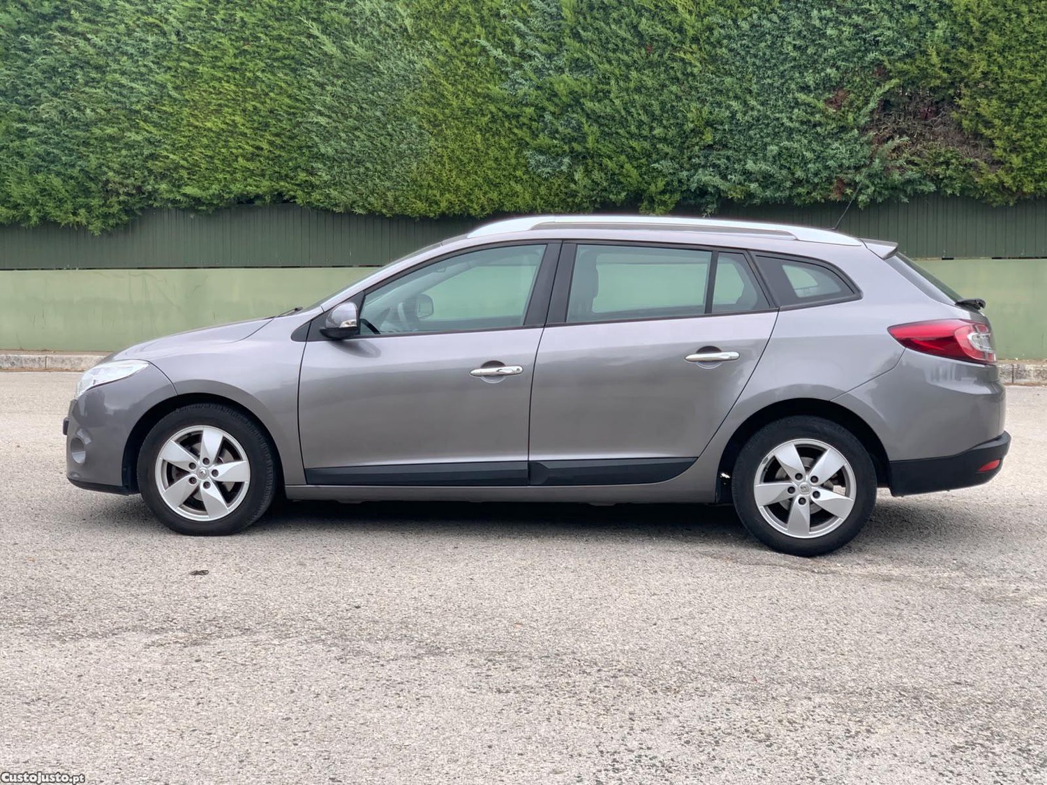 Renault Mégane sport tourer 1.5 dci 110 cv -196.000 mil kms - 10 — photo 4