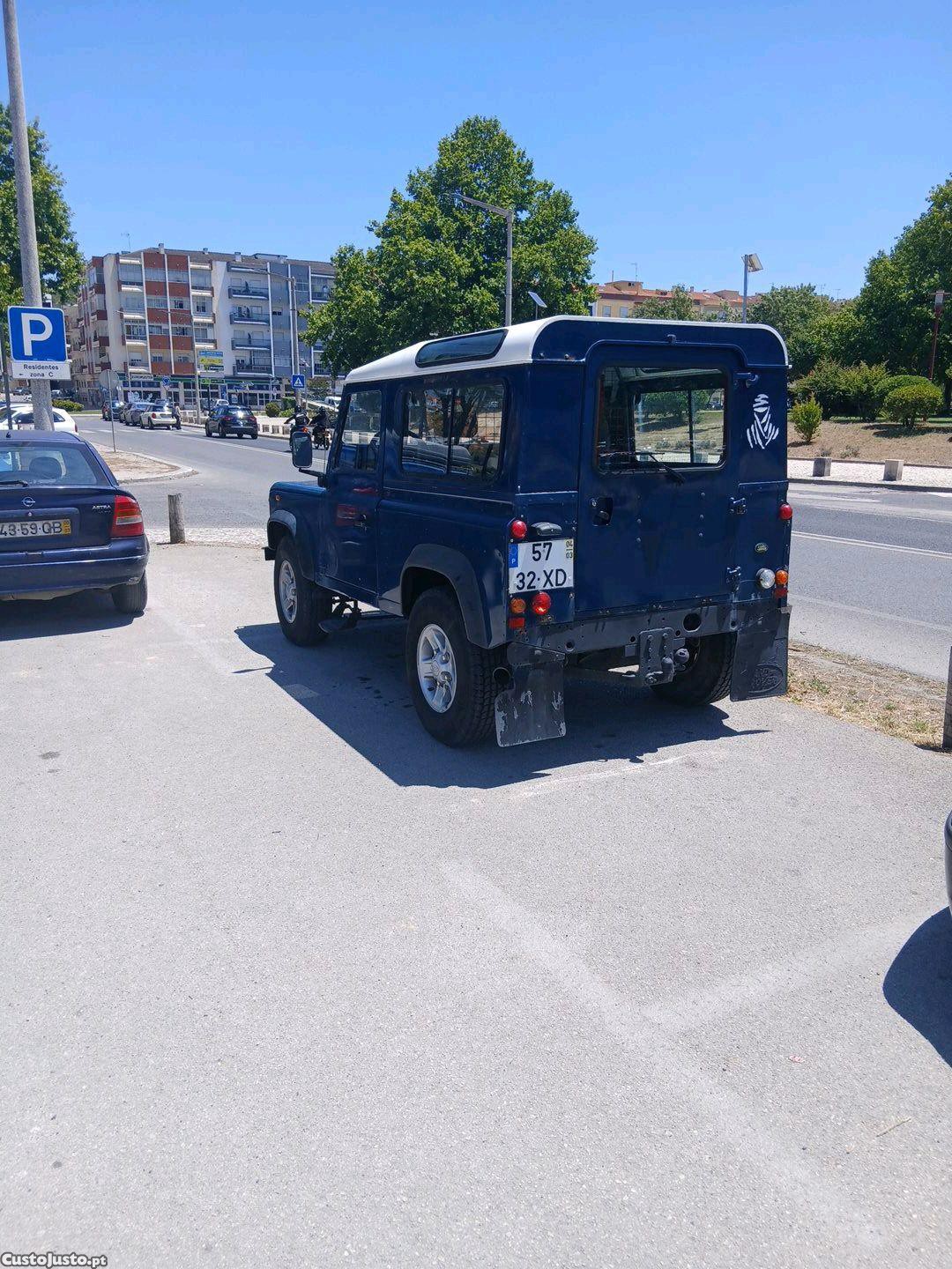 Land Rover Defender 90 HT — fotografia 10